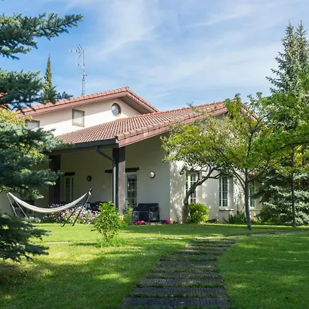 Zarrian Barri Etxea Сasa de vacaciones Lubiano