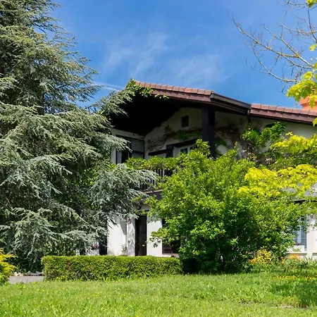 Zarrian Barri Etxea Сasa de vacaciones *