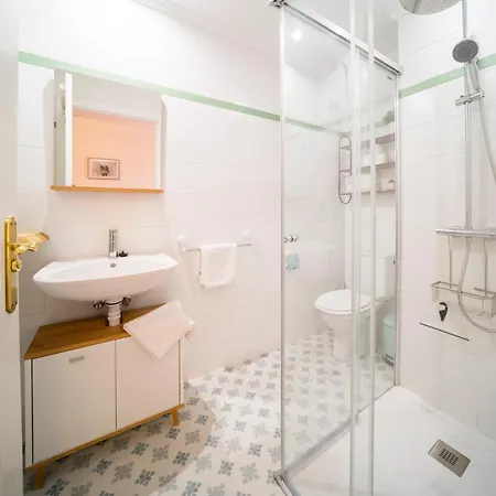 Holiday home Zarrian Barri Etxea