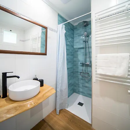 Zarrian Barri Etxea בית נופש Lubiano