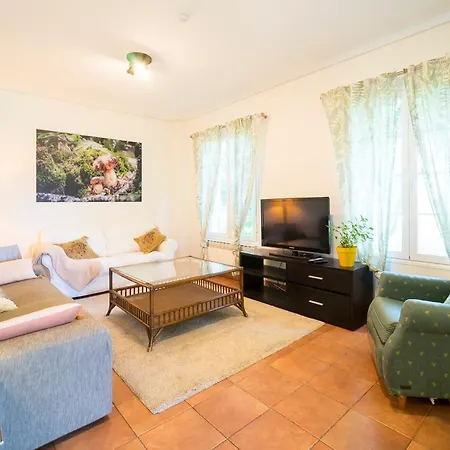 Сasa de vacaciones Zarrian Barri Etxea